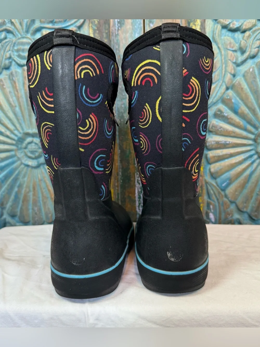 Kids Bogs boots Rainbow neoprene sz 13